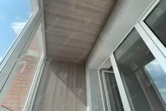 Отделка балкона с утеплением в многоквартирном доме
