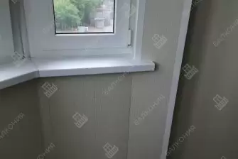 Остекление и отделка эркерной лоджии под ключ