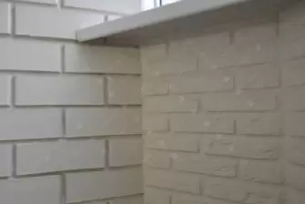 Отделка балкона Лодочка под ключ с холодным остеклением